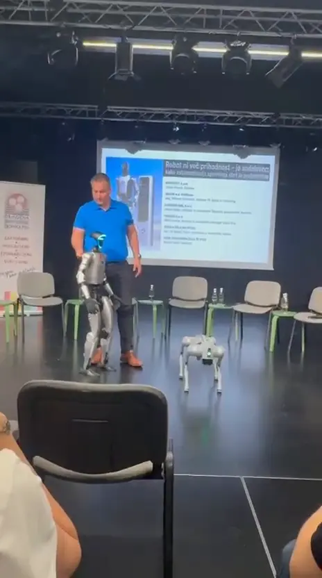 Video: robot demonstration at the event.